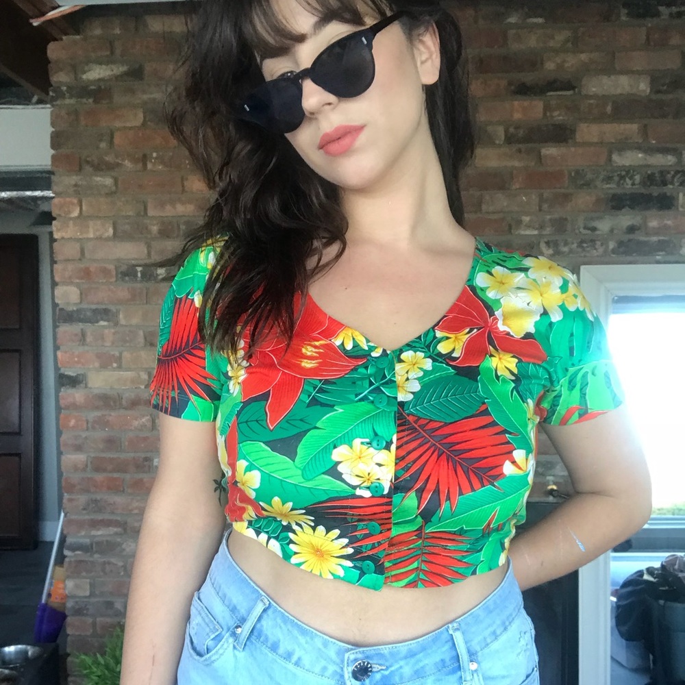 Exotic floral print crop top
